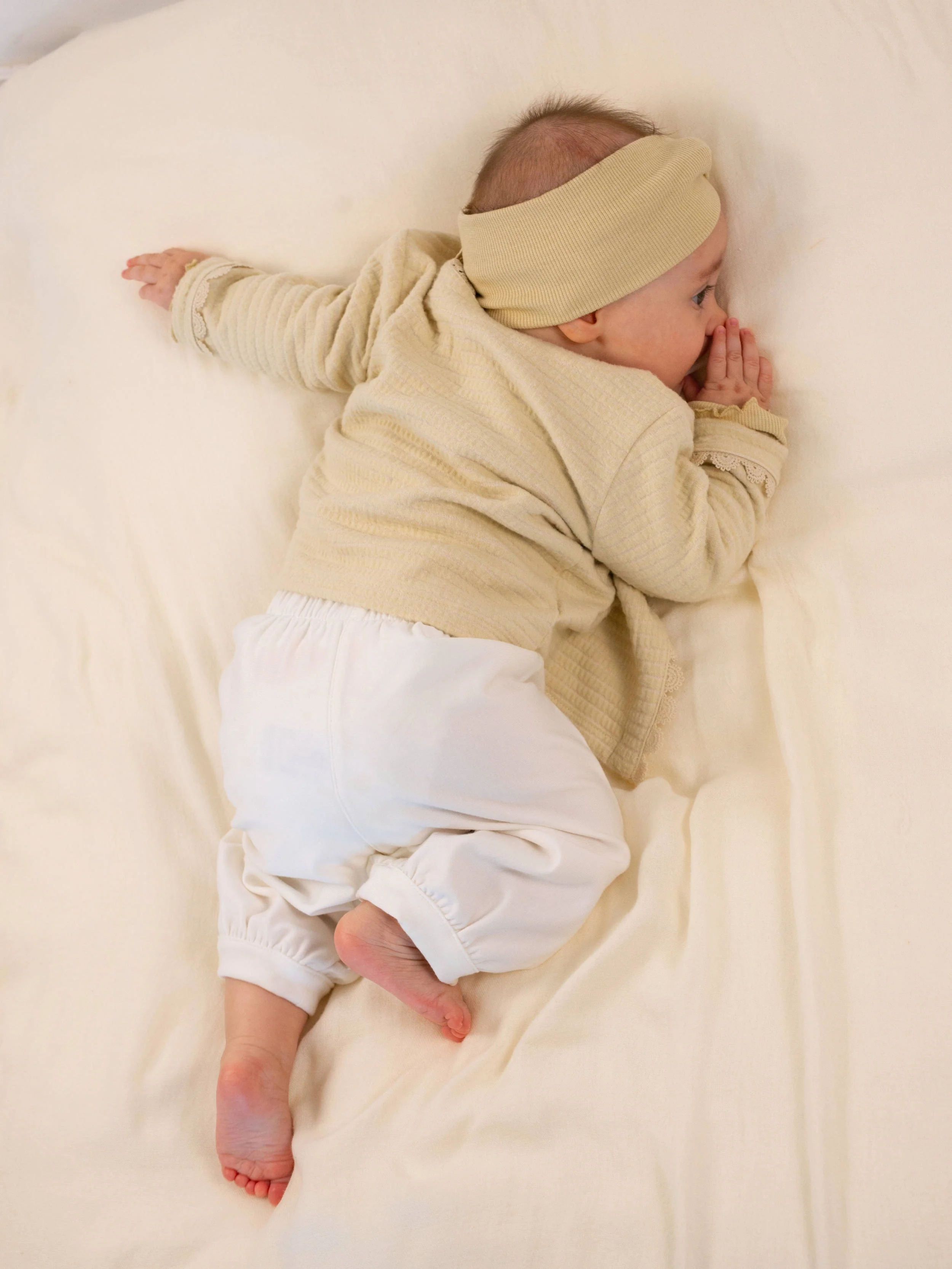 Cardigan bimba volant - ALMOND CREAM 273 - Image 5