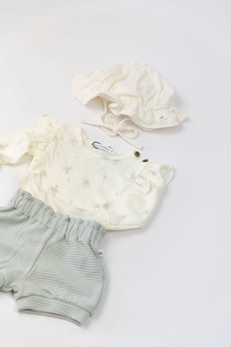 Shirt con spalle volant - Bouquet 89 - Image 4